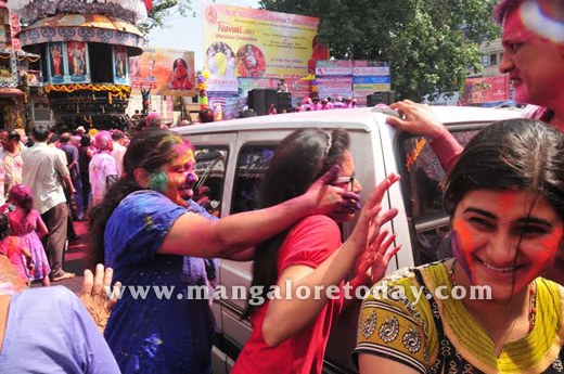 KodiaKodial Therul Theru